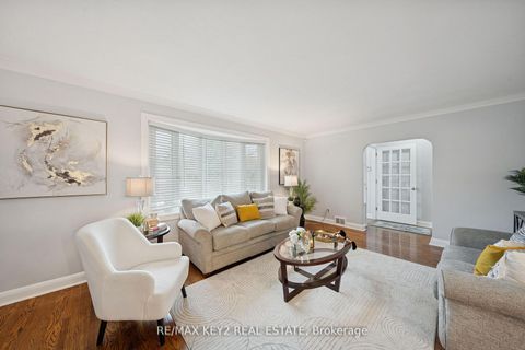 Photo 6 at 172 Allanford Road, Sullivan, Toronto