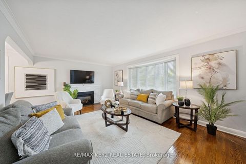 Photo 7 at 172 Allanford Road, Sullivan, Toronto