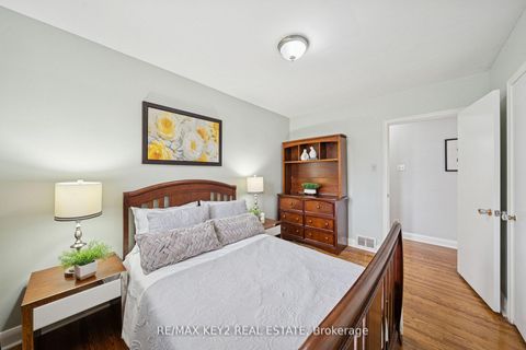 Photo 18 at 172 Allanford Road, Sullivan, Toronto