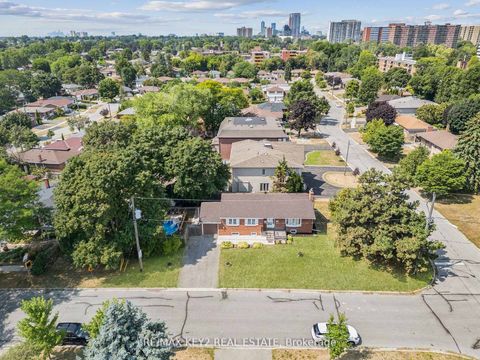 Photo 39 at 172 Allanford Road, Sullivan, Toronto