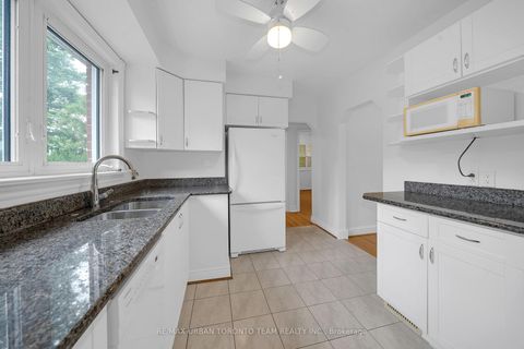 Photo 3 at 25 Westhead Road, Alderwood, Toronto
