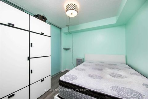 Photo 10 at 808 - 20 Joe Shuster Way, South Parkdale, Toronto