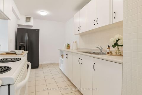 Photo 9 at 308 - 335 Driftwood Avenue, Black Creek, Toronto