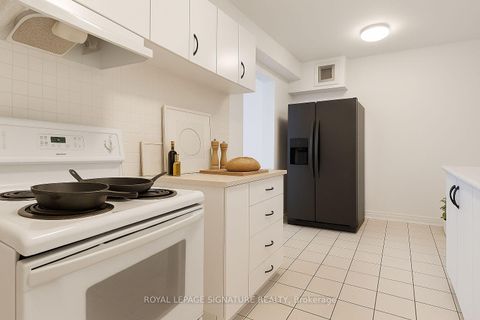 Photo 11 at 308 - 335 Driftwood Avenue, Black Creek, Toronto