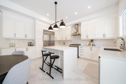 Photo 19 at 9 Ballantyne Boulevard, Vellore Village, Vaughan