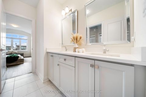 Photo 33 at 9 Ballantyne Boulevard, Vellore Village, Vaughan