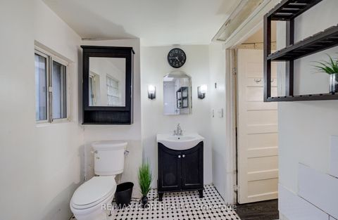 Photo 23 at 898 Eastern Avenue, Coxwell, Toronto