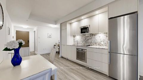 Photo 12 at 1439 - 20 Inn On The Park Drive, Don Mills, Toronto