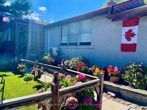 Photo 6 at 50 Dunstall Crescent, West Hill, Toronto