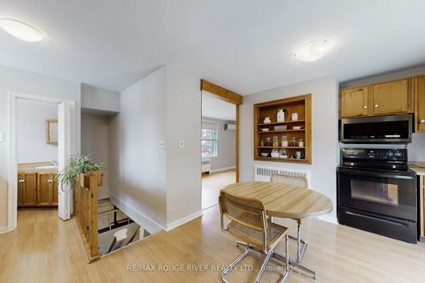Photo 14 at 50 Dunstall Crescent, West Hill, Toronto
