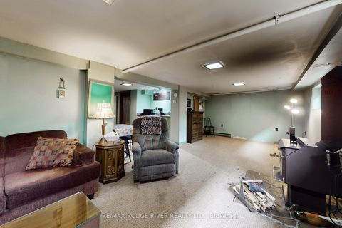 Photo 26 at 50 Dunstall Crescent, West Hill, Toronto