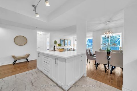 Photo 14 at 408 - 14924 Yonge Street, Aurora Highlands, Aurora