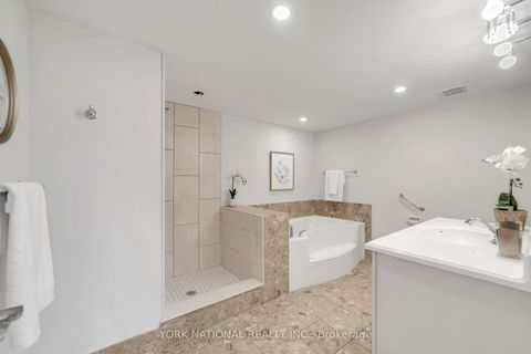Photo 35 at 408 - 14924 Yonge Street, Aurora Highlands, Aurora