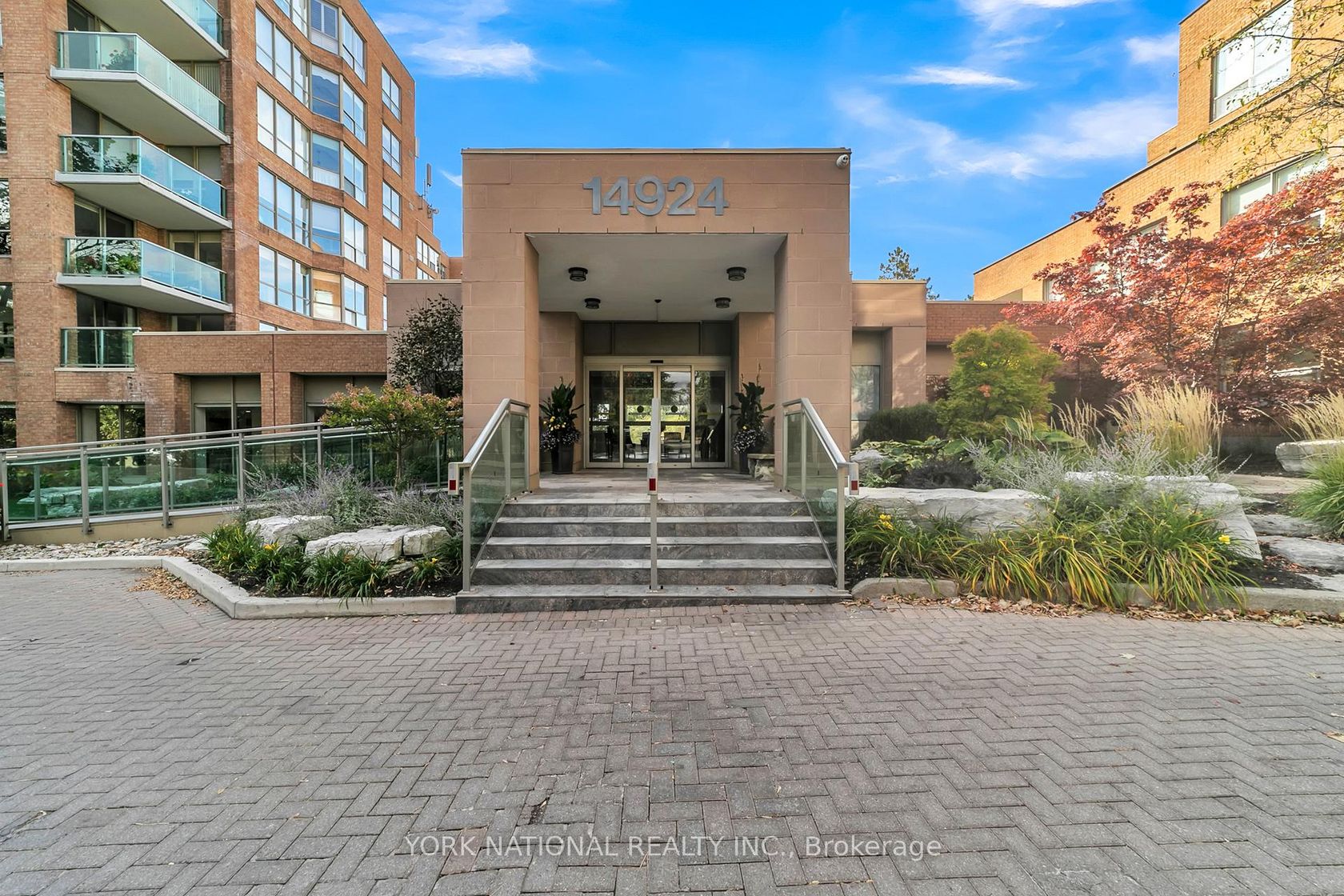 408 - 14924 Yonge Street, Aurora Highlands, Aurora 