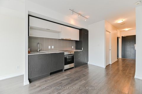 Photo 5 at 604 - 159 Wellesley Street E, South St. James Town, Toronto