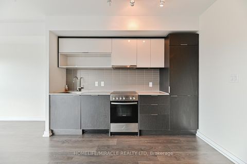 Photo 9 at 604 - 159 Wellesley Street E, South St. James Town, Toronto