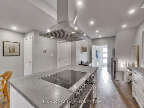 Photo 4 at 29 Cloverdale Road, Pellam Park, Toronto