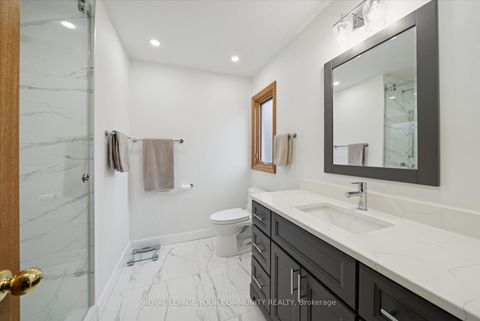 Photo 24 at 8 Old Park Lane, Bayview Hill, Richmond Hill