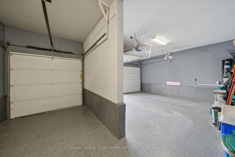 Photo 36 at 8 Old Park Lane, Bayview Hill, Richmond Hill