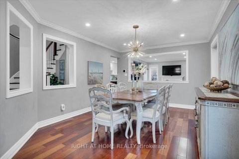 Photo 5 at 139 Monteith Crescent, Maple, Vaughan