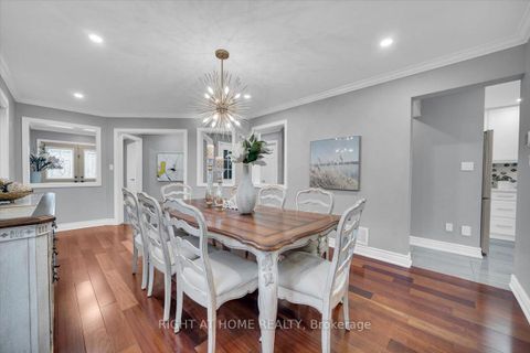 Photo 7 at 139 Monteith Crescent, Maple, Vaughan