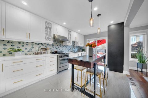 Photo 10 at 139 Monteith Crescent, Maple, Vaughan