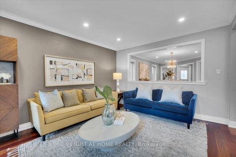 Photo 16 at 139 Monteith Crescent, Maple, Vaughan