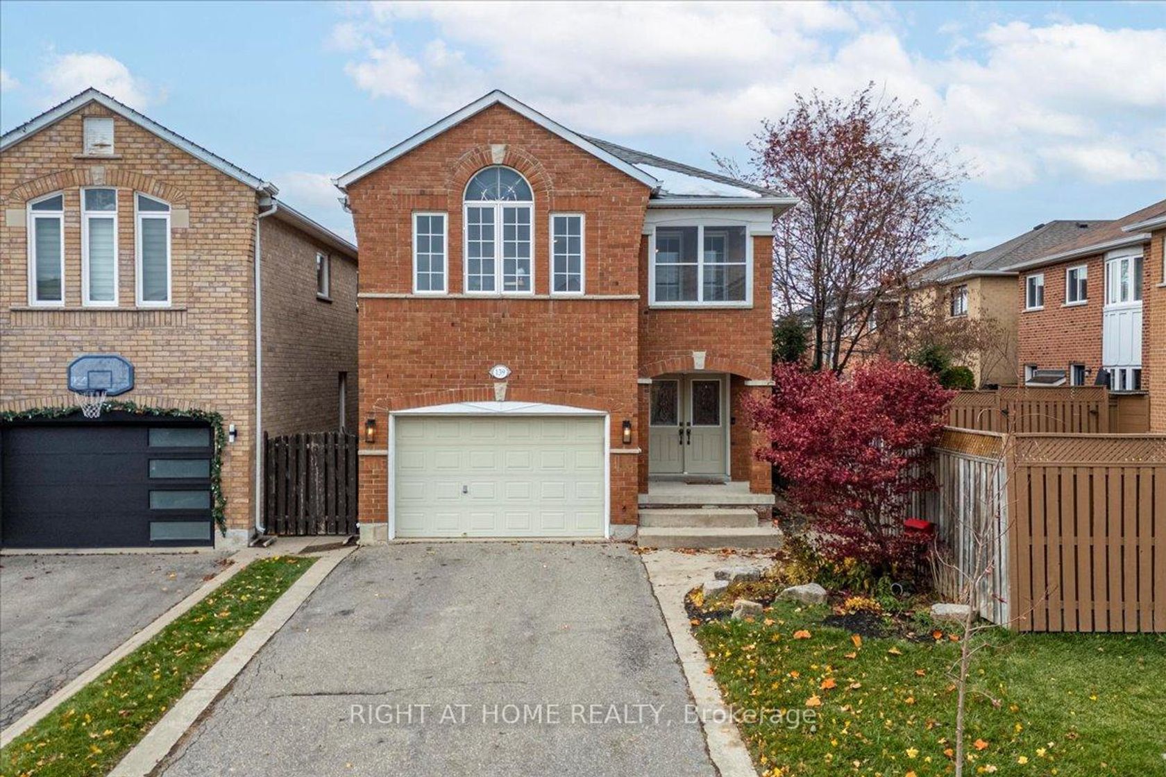 139 Monteith Crescent, Maple, Vaughan 