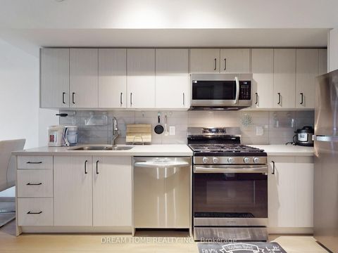 Photo 7 at 205 - 3425 Sheppard Avenue E, Sullivan, Toronto