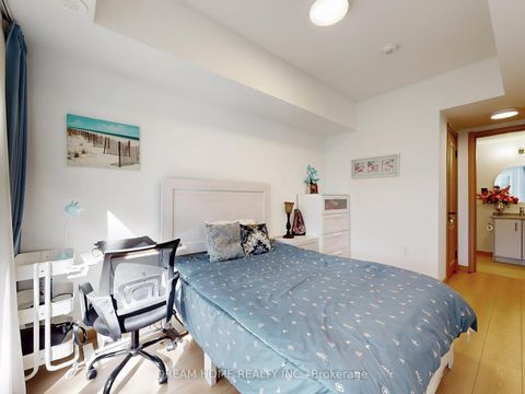 Photo 10 at 205 - 3425 Sheppard Avenue E, Sullivan, Toronto