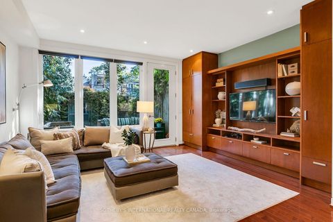 Photo 18 at 435 Ontario Street, Moss Park, Toronto