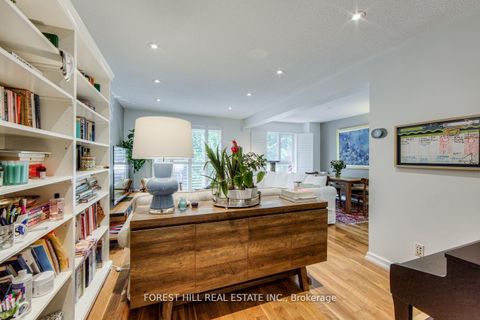 Photo 3 at 7 Maroon Mill Way, Windfields, Toronto