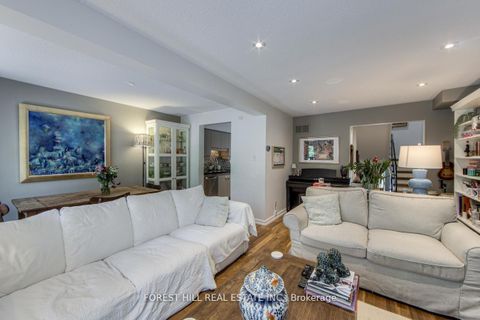 Photo 5 at 7 Maroon Mill Way, Windfields, Toronto