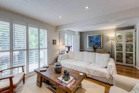 Photo 6 at 7 Maroon Mill Way, Windfields, Toronto