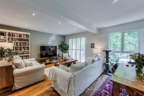 Photo 7 at 7 Maroon Mill Way, Windfields, Toronto
