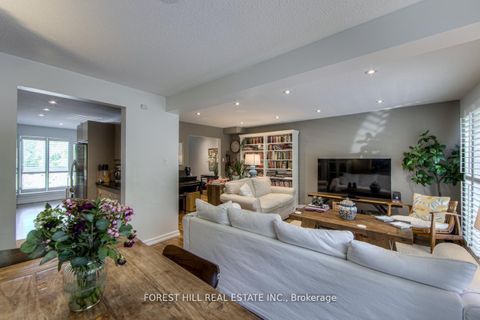 Photo 8 at 7 Maroon Mill Way, Windfields, Toronto