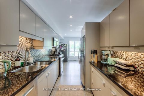 Photo 9 at 7 Maroon Mill Way, Windfields, Toronto