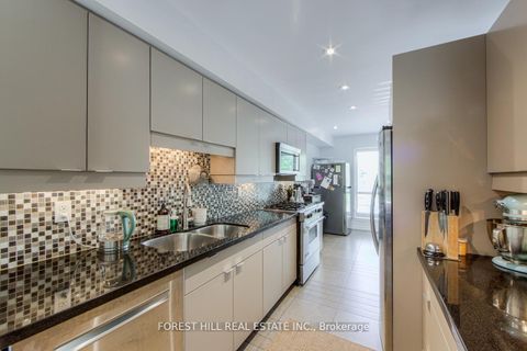 Photo 10 at 7 Maroon Mill Way, Windfields, Toronto