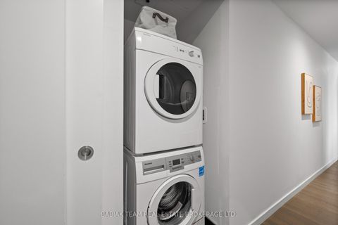 Photo 18 at 614 - 383 Sorauren Avenue, Roncesvalles, Toronto