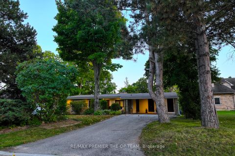 Photo 3 at 175 Davidson Drive, Islington Woods, Vaughan