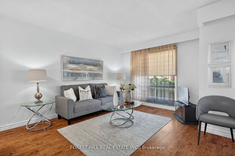 Photo 11 at 38 Carnival Court, Branson, Toronto