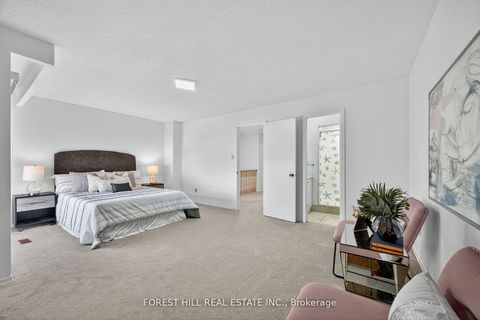 Photo 19 at 38 Carnival Court, Branson, Toronto