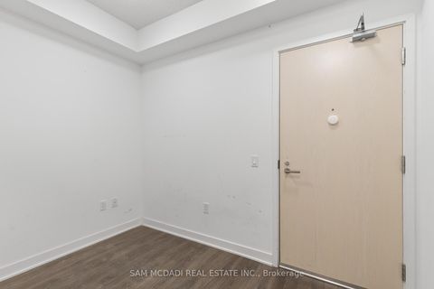 Photo 4 at 310 - 115 Blue Jays Way, Waterfront Communities C1, Toronto