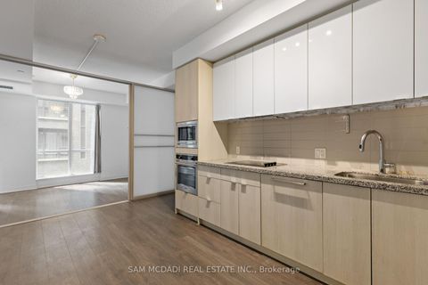 Photo 6 at 310 - 115 Blue Jays Way, Waterfront Communities C1, Toronto