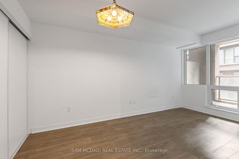 Photo 10 at 310 - 115 Blue Jays Way, Waterfront Communities C1, Toronto