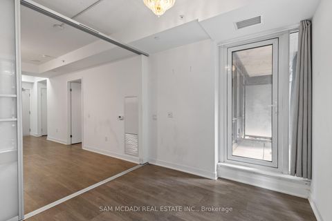 Photo 14 at 310 - 115 Blue Jays Way, Waterfront Communities C1, Toronto