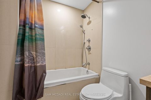 Photo 17 at 310 - 115 Blue Jays Way, Waterfront Communities C1, Toronto