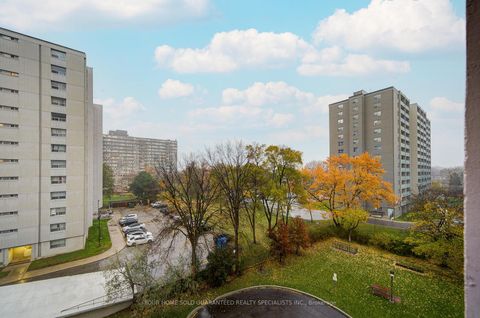 Photo 18 at 602 - 2721 Victoria Park Avenue, L'Amoreaux, Toronto