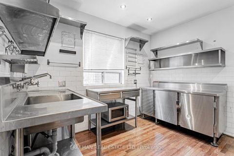 Photo 9 at 490 Montrose Avenue, Little Italy, Toronto