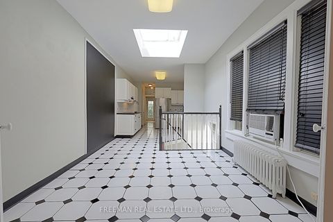 Photo 24 at 490 Montrose Avenue, Little Italy, Toronto